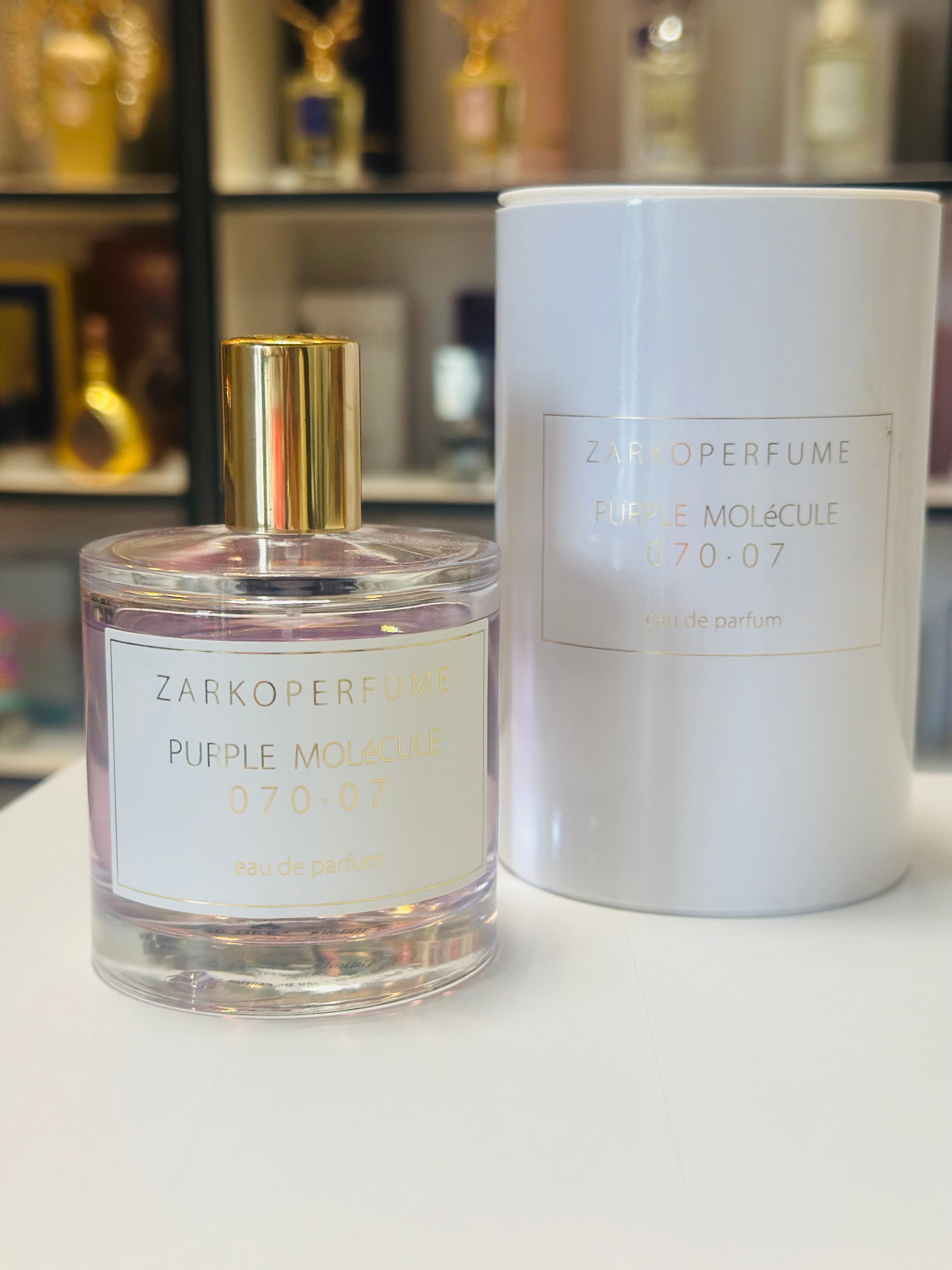 Purple Molecule 070 · 07 ZARKOPERFUME